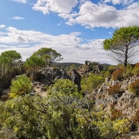 Photo de France - Le Cirque de Mourèze et le Lac du Salagou